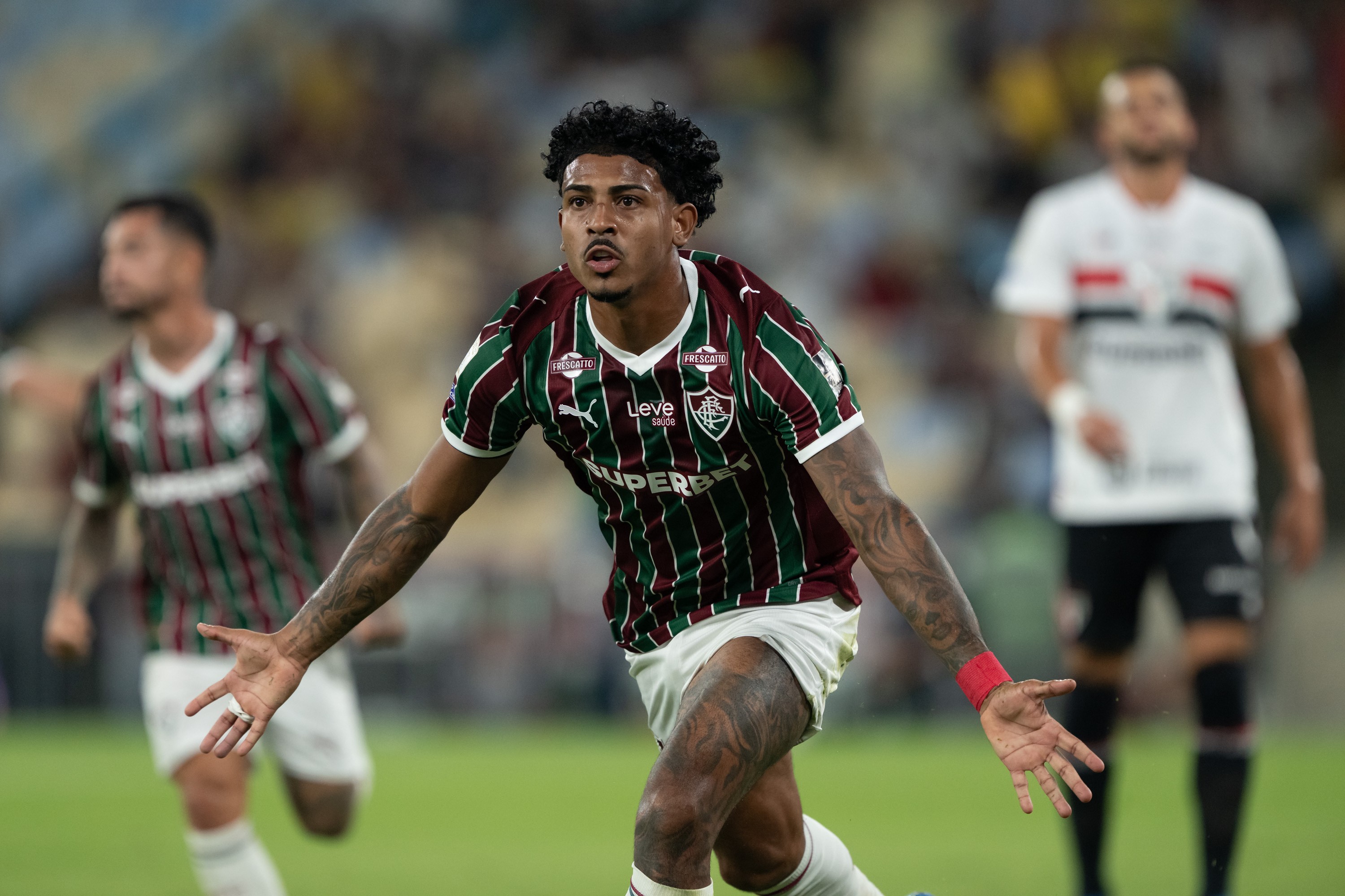 John Kennedy busca redenção contra o Vasco vivendo melhor ano da carreira no Fluminense