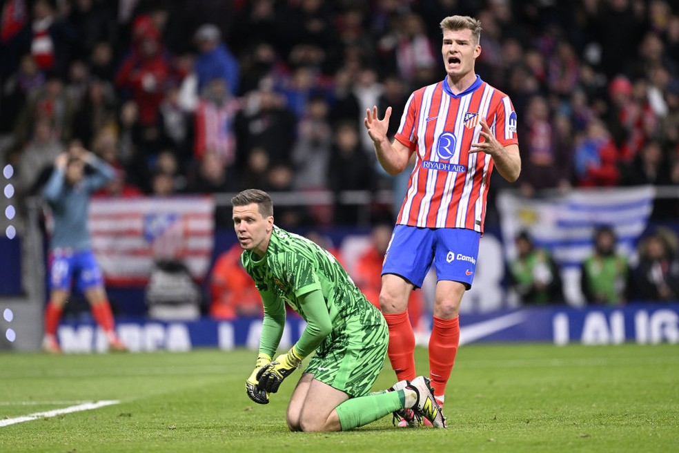 Szczesny em ação em Atlético de Madrid x Barcelona — Foto: Getty Images