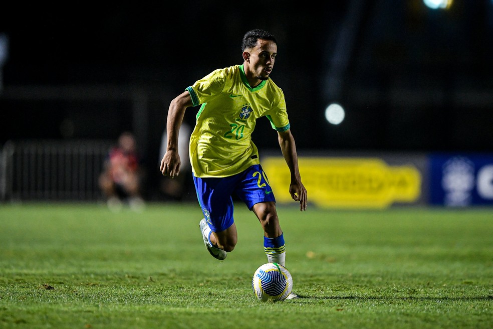 Matheus Gonçalves em Brasil x México — Foto: Staff Images / CBF