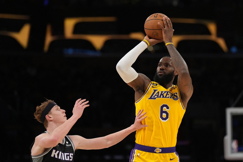 Time de basquete Los Angeles Lakers é atingido pelo bug do