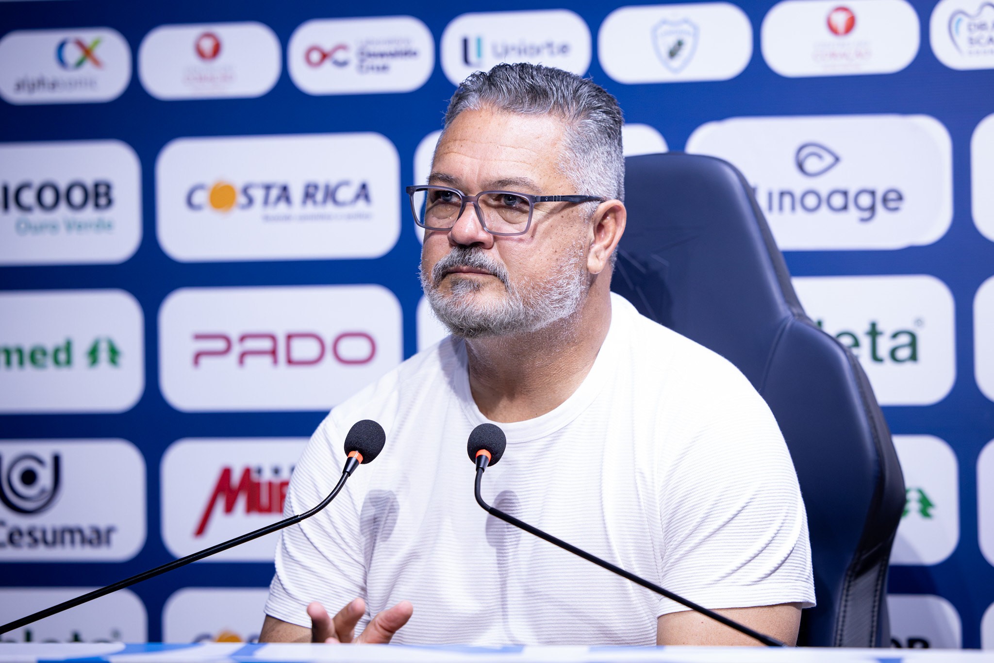 Jogo entre Londrina e Juventude na Série B do Campeonato Brasileiro
