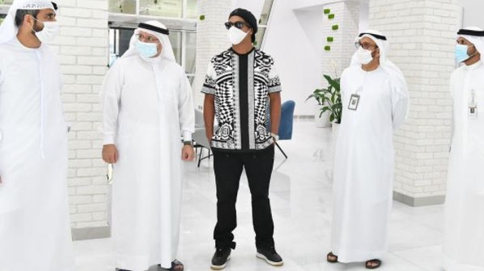 O presente de luxo que os sheiks árabes deram a Ronaldinho: ele