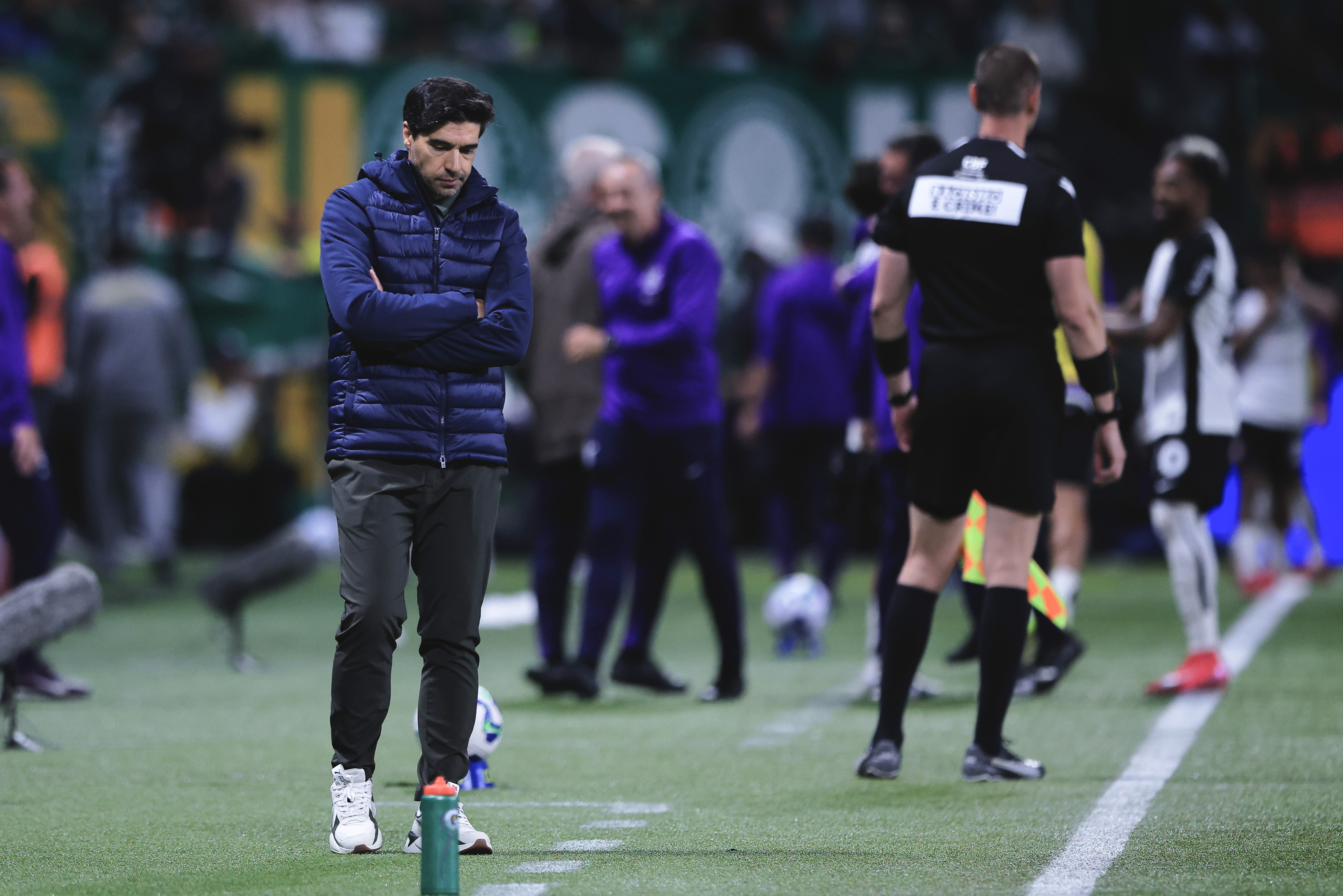 Derrota no derby causa saída de cinco técnicos em uma década no Corinthians.