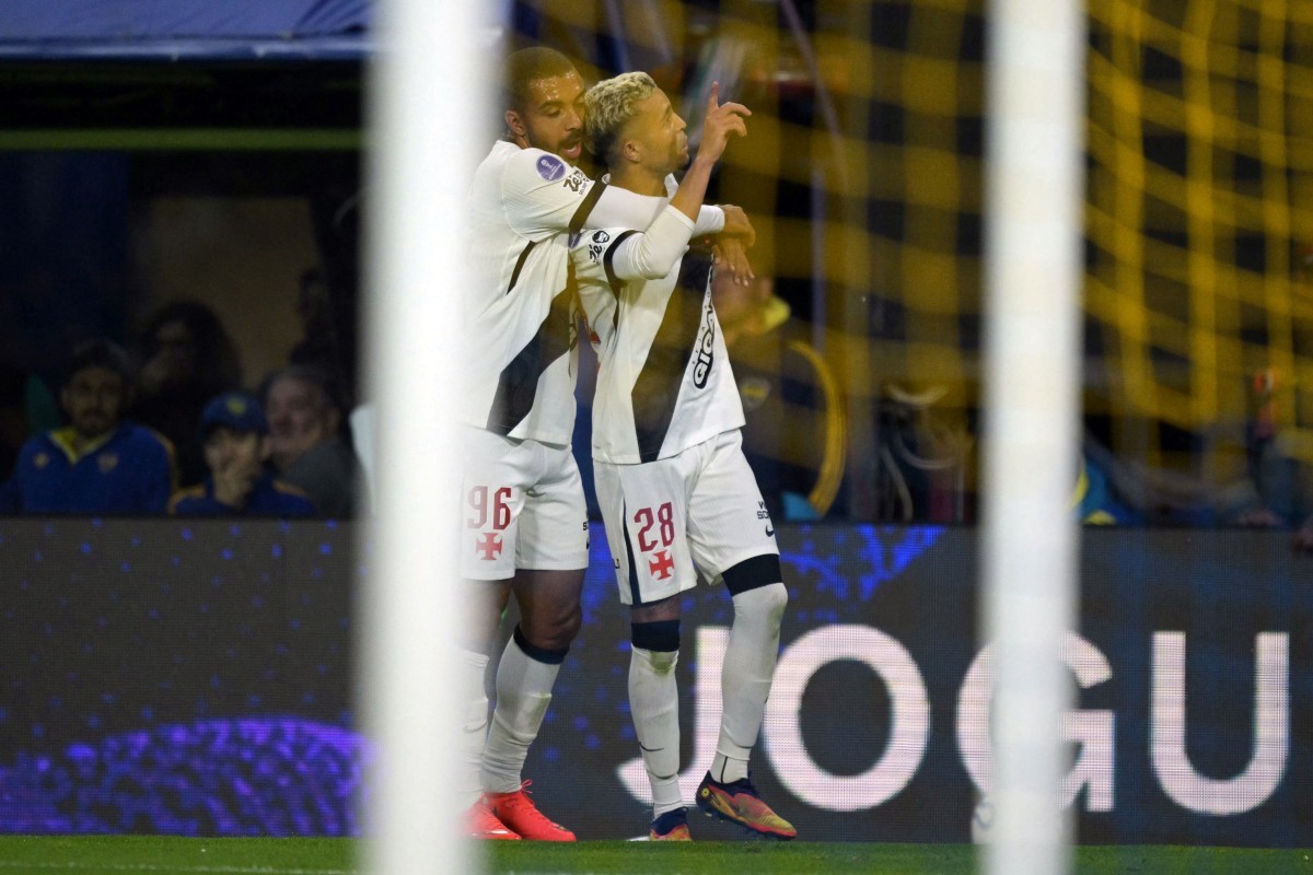 Autor de gol contra Boca, Adson fica fora de jogo do Vasco contra Corinthians; entenda o motivo