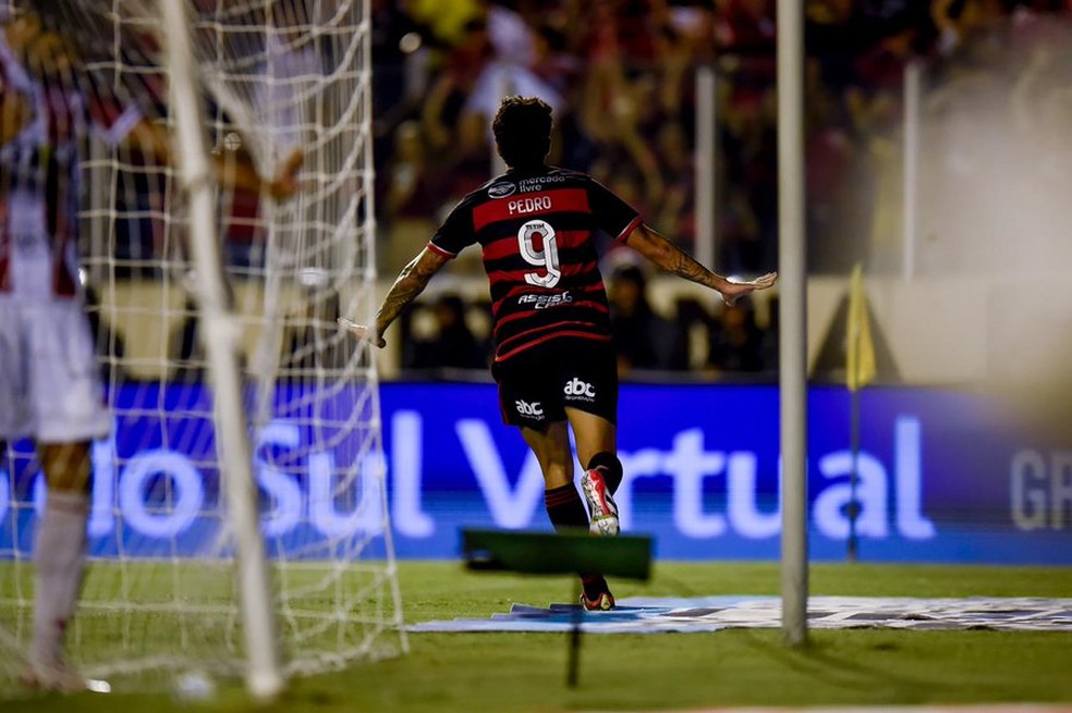 Artilheiro: Pedro tem média de um gol por jogo em 2024 — Foto: Marcelo Cortes / CRF