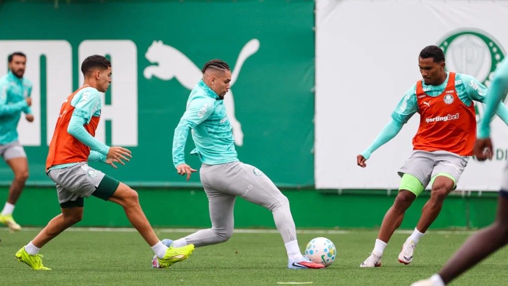 Escalação do Palmeiras: Abel fará últimos ajustes na véspera do jogo, e Benedetti vira desfalque
