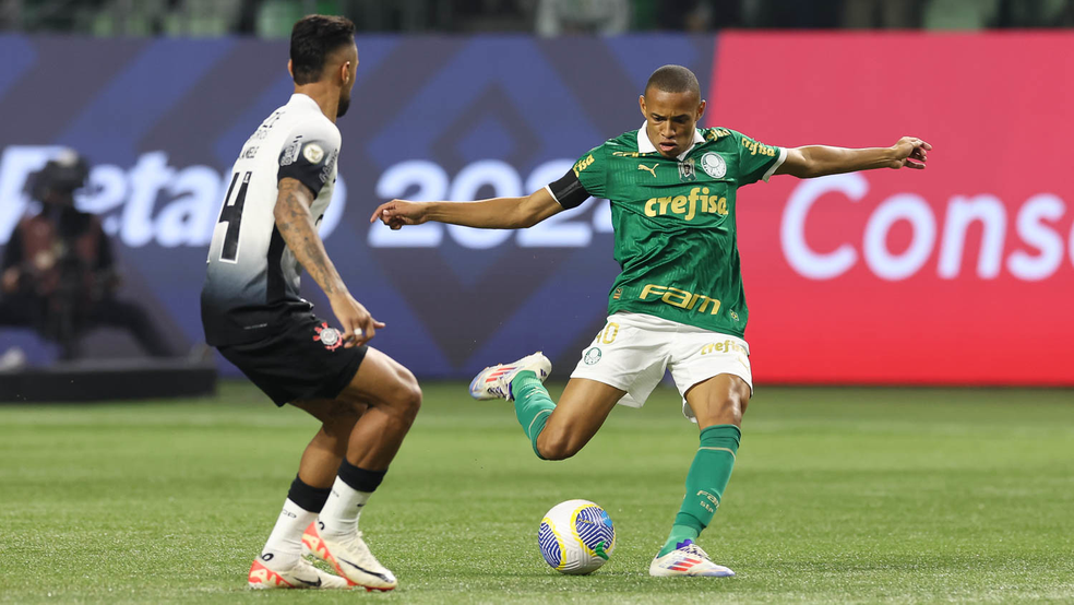 Jhon Jhon em um de seus últimos jogos pelo Palmeiras
