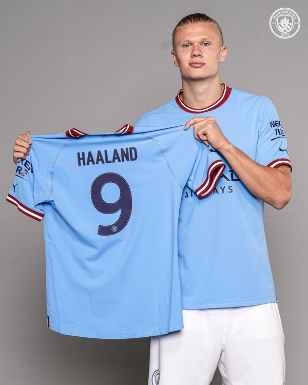 Haaland assume camisa 9 no Manchester City após saída de Gabriel
