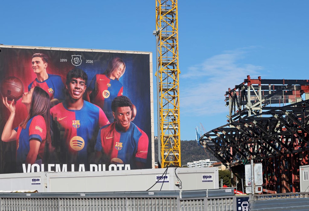 Agência de crédito projeta faturamento do Barcelona em 2027 acima de R$ 7 bilhões — Foto: Getty Images