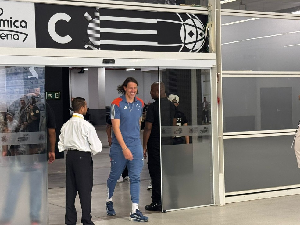 Cássio pelo Cruzeiro na Neo Química Arena — Foto: Emilio Botta