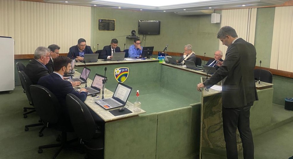 TJD-PE durante julgamento do "mandado de garantia" — Foto: Jael Silva / Arquivo Pessoal 