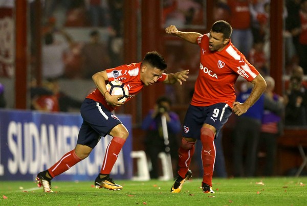 Pelada com Amigos - O Club Atlético Independiente, da Argentina, é o maior  vencedor da Libertadores da América, são 7 títulos ao todo 🏆🏆🏆🏆🏆🏆🏆