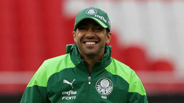 Palmeiras finaliza preparação em Quito com avaliação de mudanças por Abel.