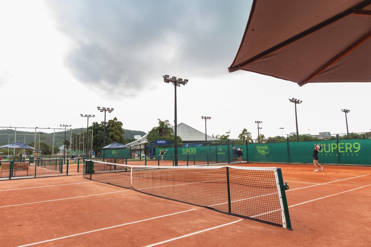 Tenistas se preparam para a disputa do Mundo Tênis Open, o WTA de  Florianópolis – Surgiu