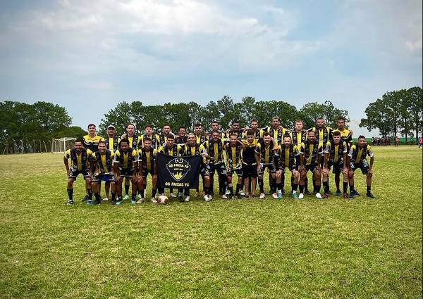 Com contrato no Cruzeiro, Claudinho disputa jogo de futebol amador; meia custou R$ 3 milhões