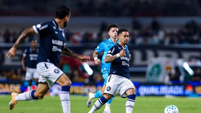 Remo e Santos ficaram no 0 a 0 durante o primeiro tempo