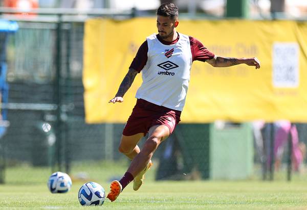 Interesse do Grêmio em Pedro Henrique não abala foco no Athletico