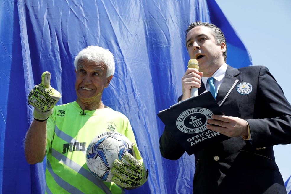 Aos 73 anos, iraquiano se torna o jogador mais velho do mundo e