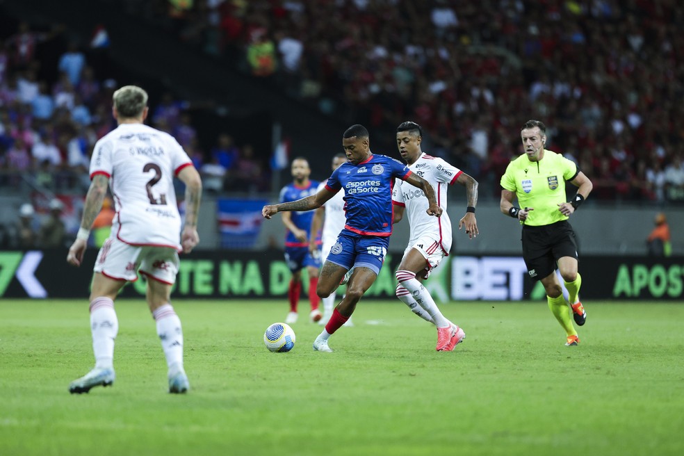 Jean Lucas pelo Bahia contra o Flamengo  — Foto: Rafael Rodrigues / EC  Bahia