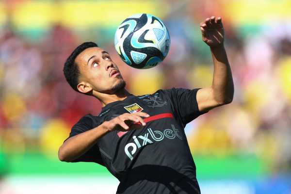 ELE FICA! Flamengo manterá meio-campista que estava sendo negociado com o Bragantino