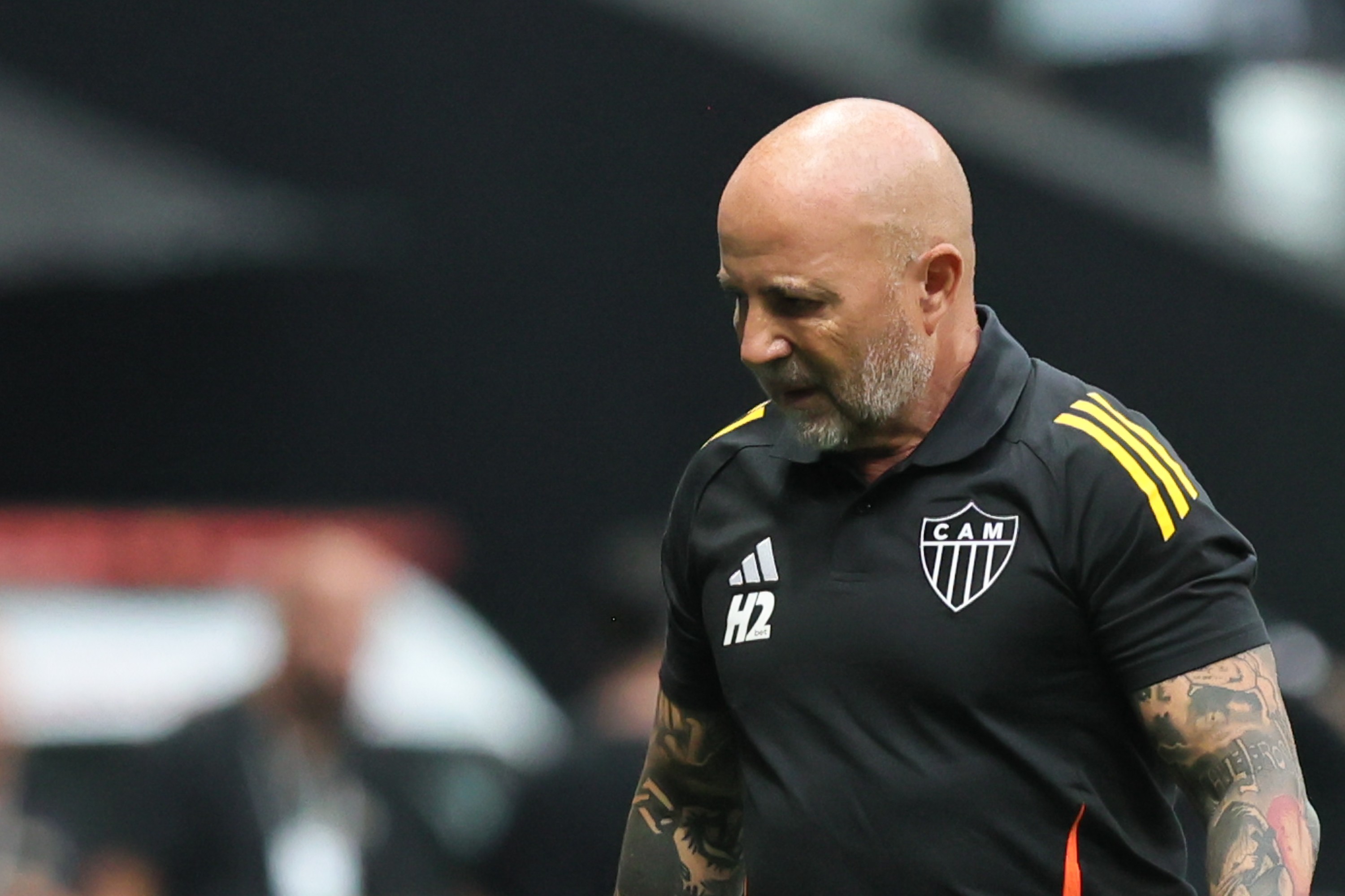 Sampaoli isenta Lyanco em tropeço do Atlético-MG contra o Santos
