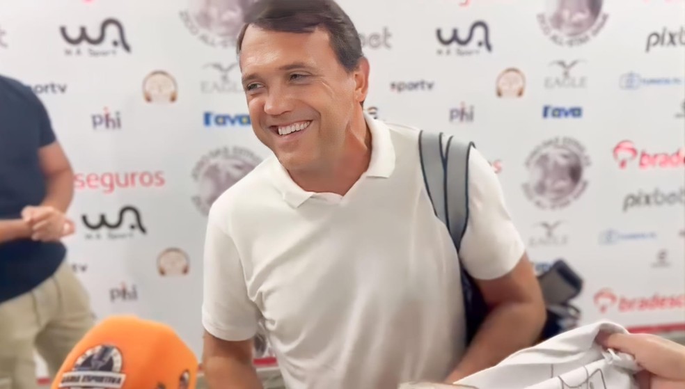 Petkovic no Jogo das Estrelas no Maracanã — Foto: Letícia Marques / ge