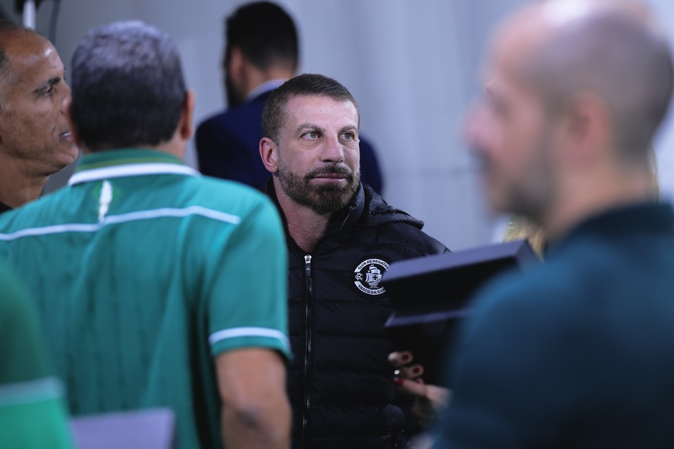 Pedrinho, presidente do Vasco, na partida contra o Palmeiras � Foto: Ettore Chiereguini/AGIF