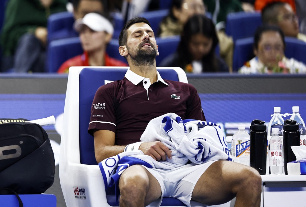 Nova Djokovic na estreia do ATP 500 de Pequim — Foto: REUTERS/Tingshu Wang