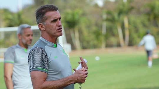 Vagner Mancini mira sequência de vitórias contra times do Z-4 para Goiás subir na tabela da Série B