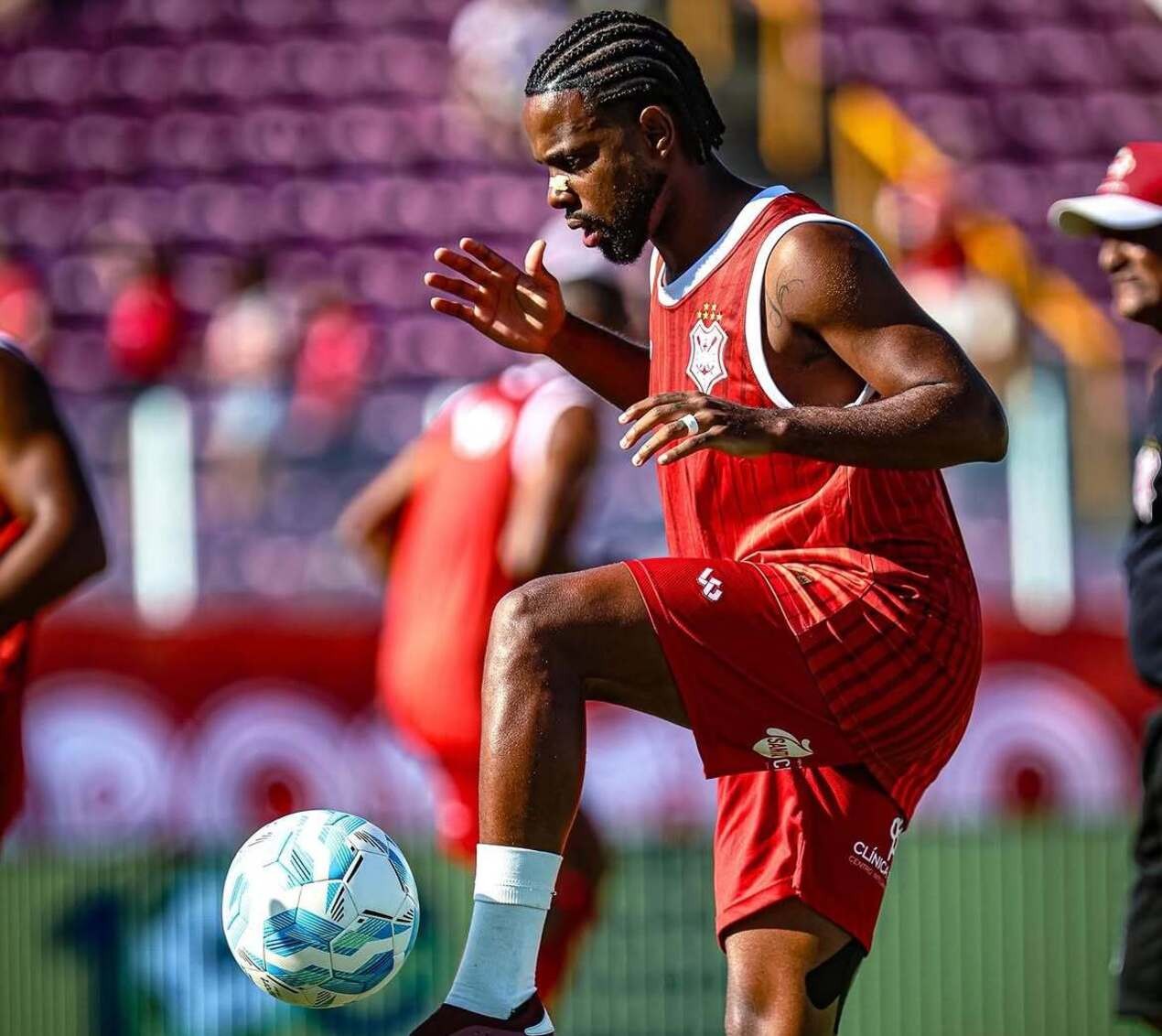 Sergipe confirma permanência do lateral Rafael Luiz para 2027