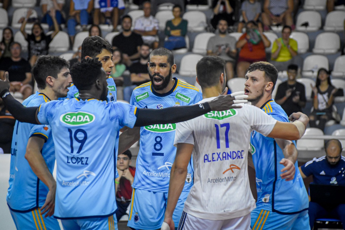 Cruzeiro vence Ciudad Volei e domina o Sul-Americano com 10 troféus.