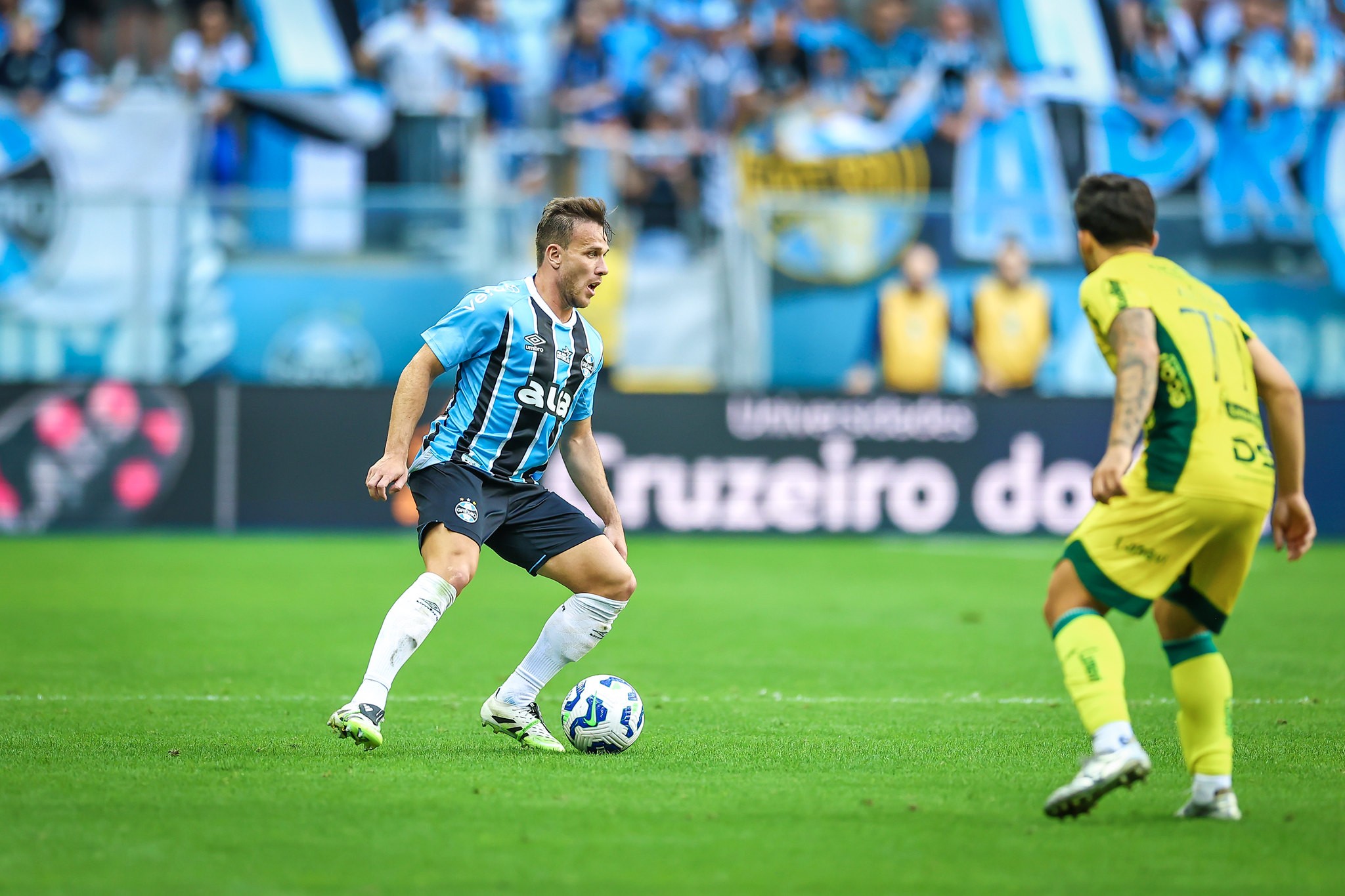 JOGOU MUITO? Saiba como Arthur jogou na sua reestreia pelo Grêmio!