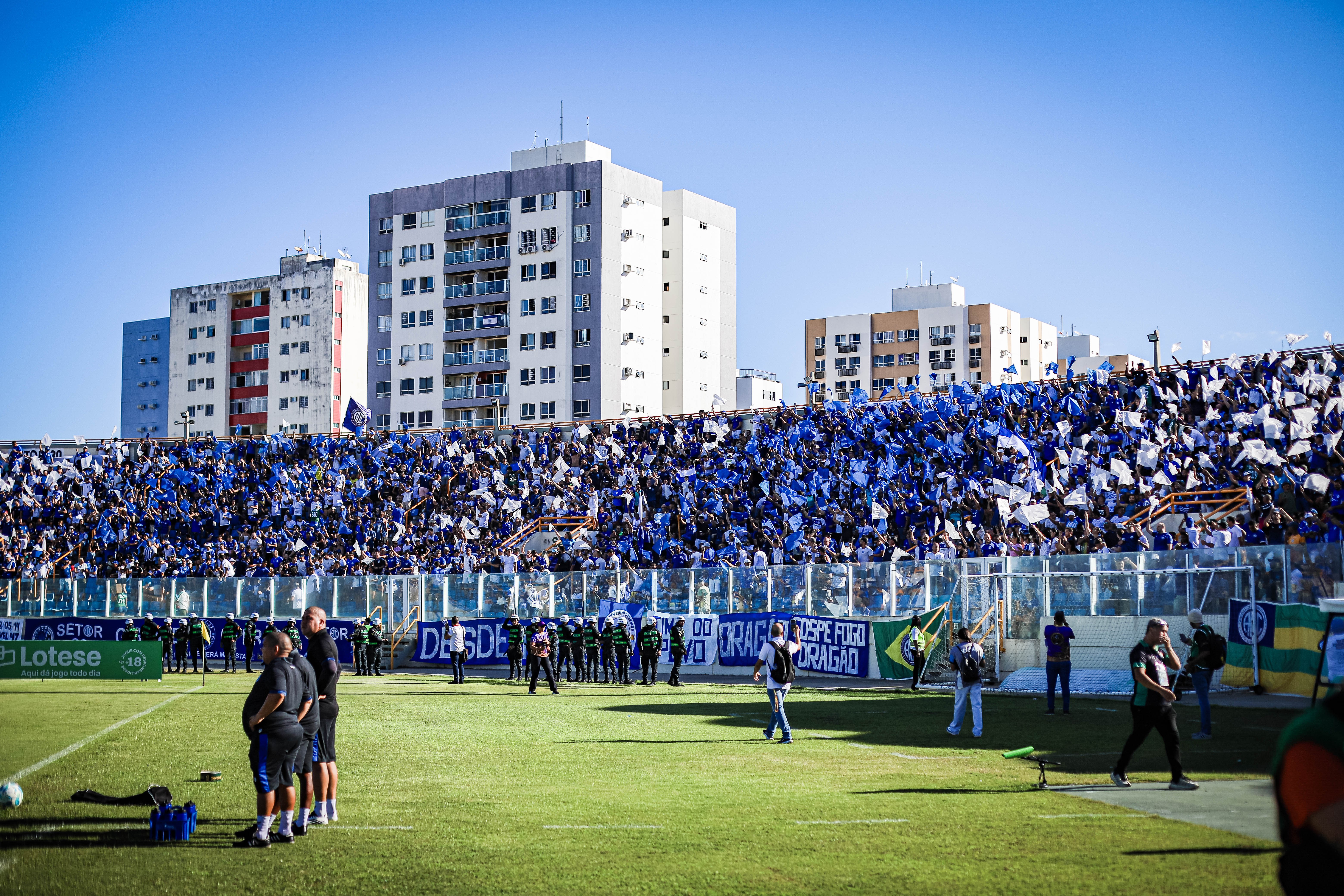 Confiança abre venda de ingressos para último jogo em casa no ano