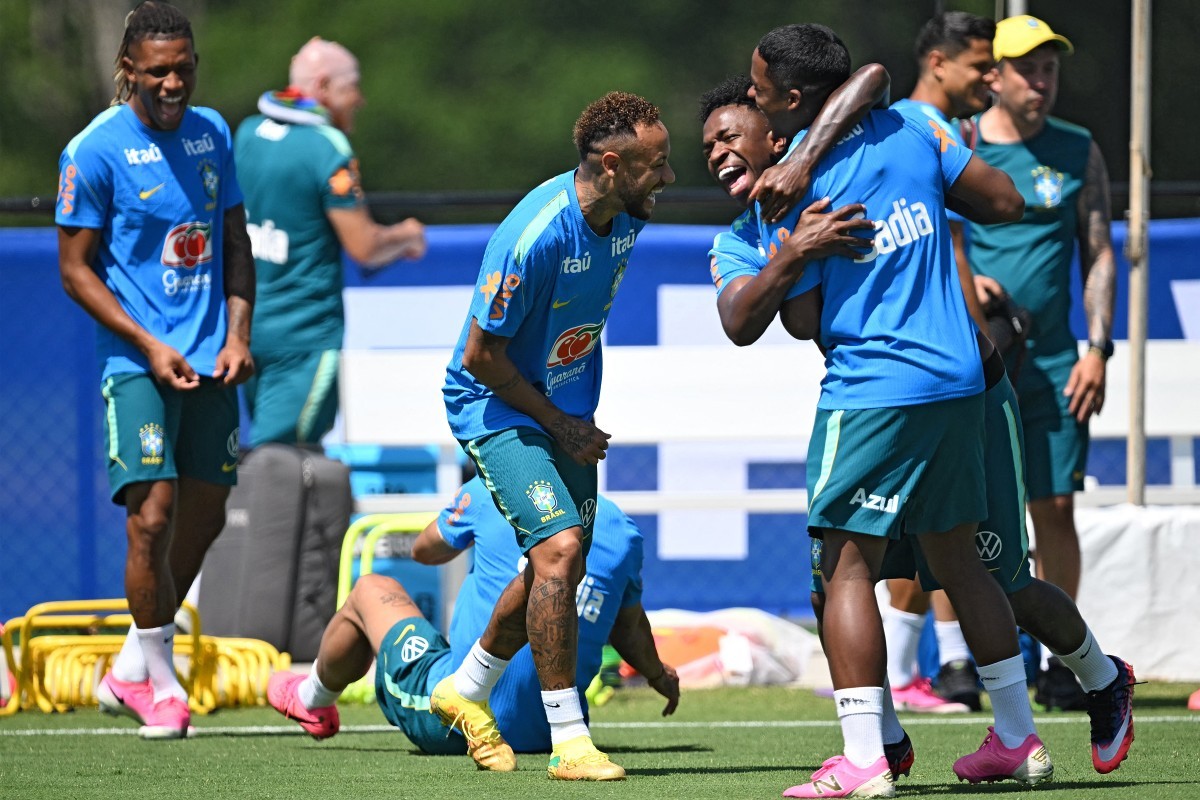 Seleção brasileira se prepara sem Rayan e Paquetá para jogo decisivo contra a Noruega