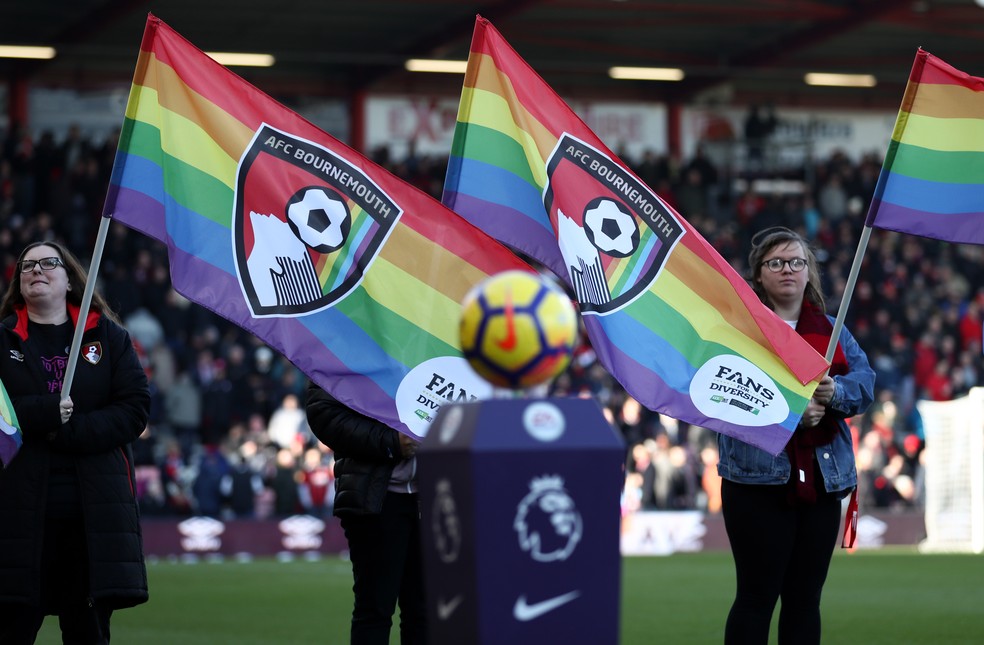 Premier League se destaca com campanhas de combate à LGBTfobia no futebol, futebol inglês