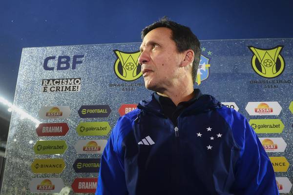 Antes de entrar em campo, Cruzeiro perde três posições e vê vantagem para Z-4 diminuir