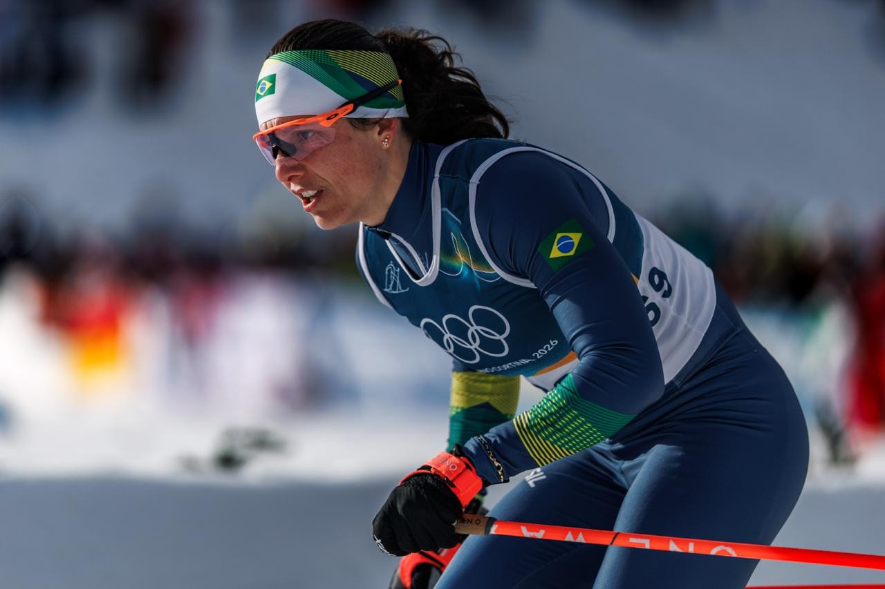 Fora de Pequim devido a grave acidente, Bruna Moura vai às lágrimas em Milão-Cortina