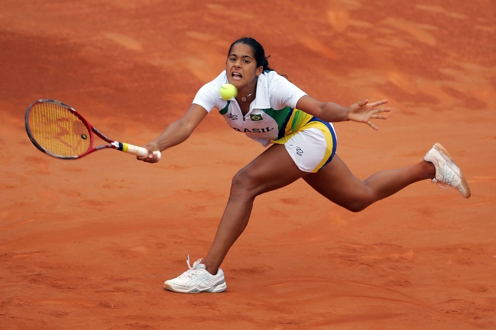 Tênis feminino do Brasil enfileira recordes e vive melhor fase em 50 anos, tênis