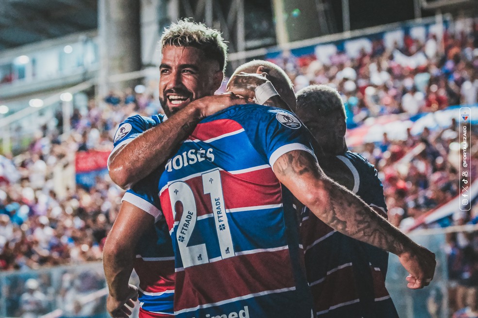 Moisés e Brítez em Fortaleza x Cariri — Foto: Mateus Lotif / Fortaleza EC