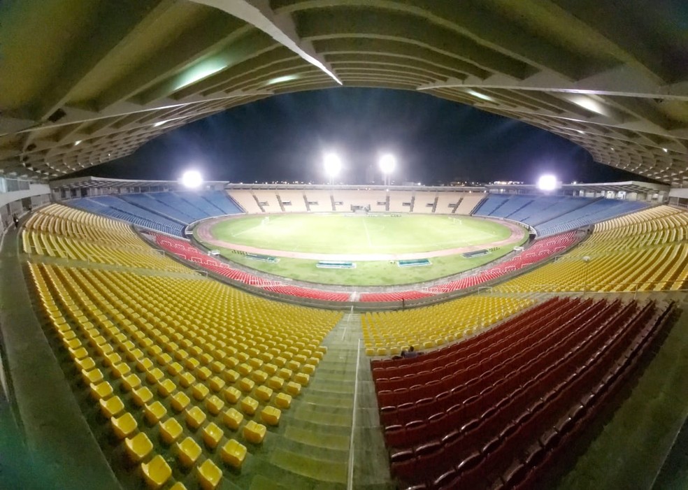 Estádio Castelão à noite, São Luís, Maranhão