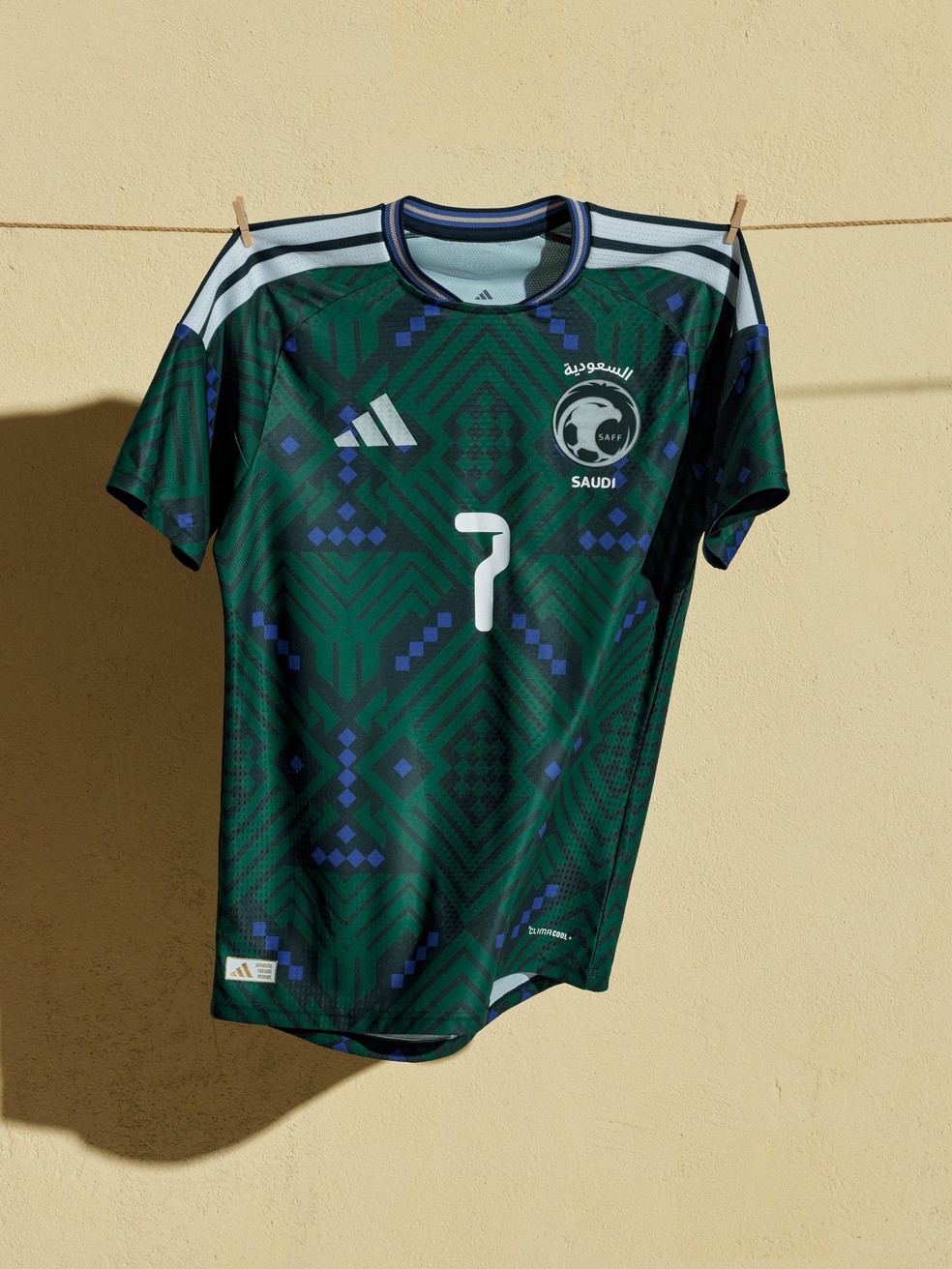 Nova camisa da Arábia Saudita — Foto: Adidas