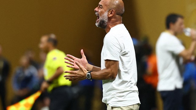 Pep Guardiola em Manchester City x Al Ain
