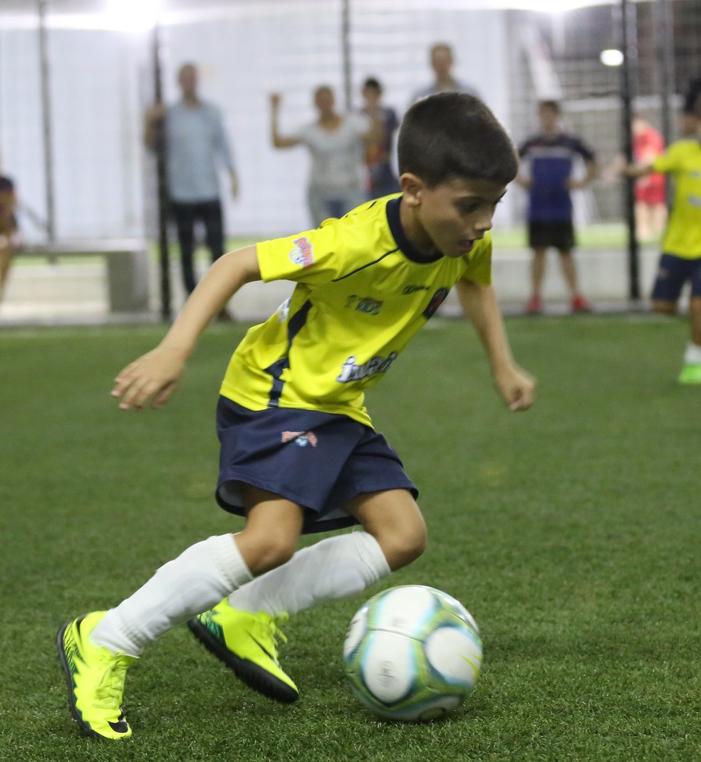 Como jogar nas escolinhas de futebol de Ceará, Ferroviário e Fortaleza