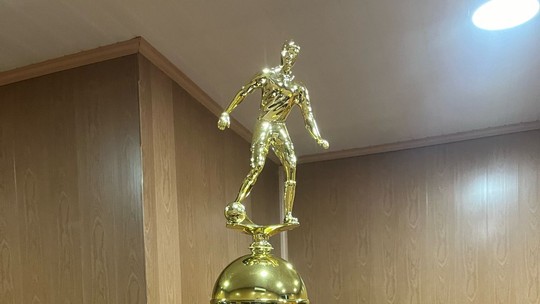 FFAC divulga troféu que será entregue ao campeão acreano e confirma premiação individual