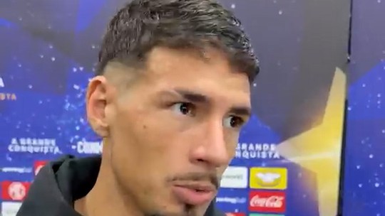 Saldivia confirma sondagem, mas diz que quer permanecer no Vasco: "Vou morrer aqui"