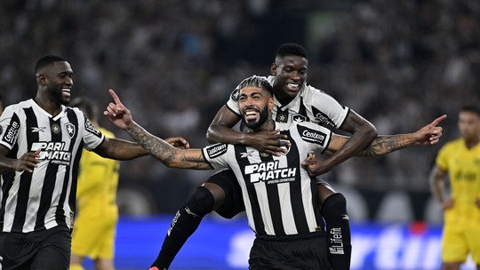 Barboza se emociona ao marcar seu primeiro gol com a camisa do Botafogo