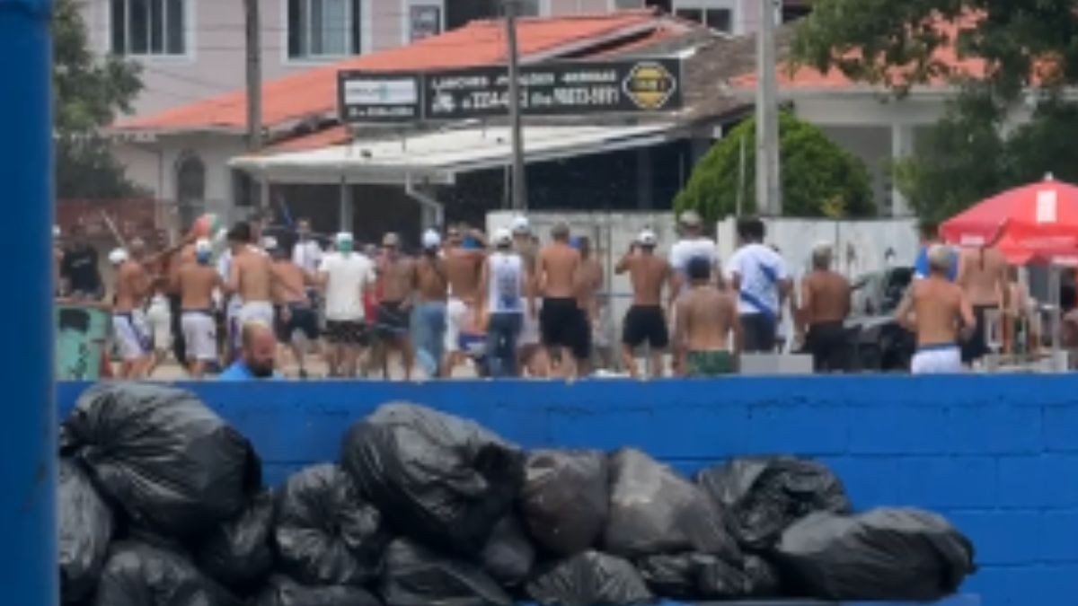 Briga de torcidas marca pré-jogo de Avaí x Figueirense, na Ressacada
