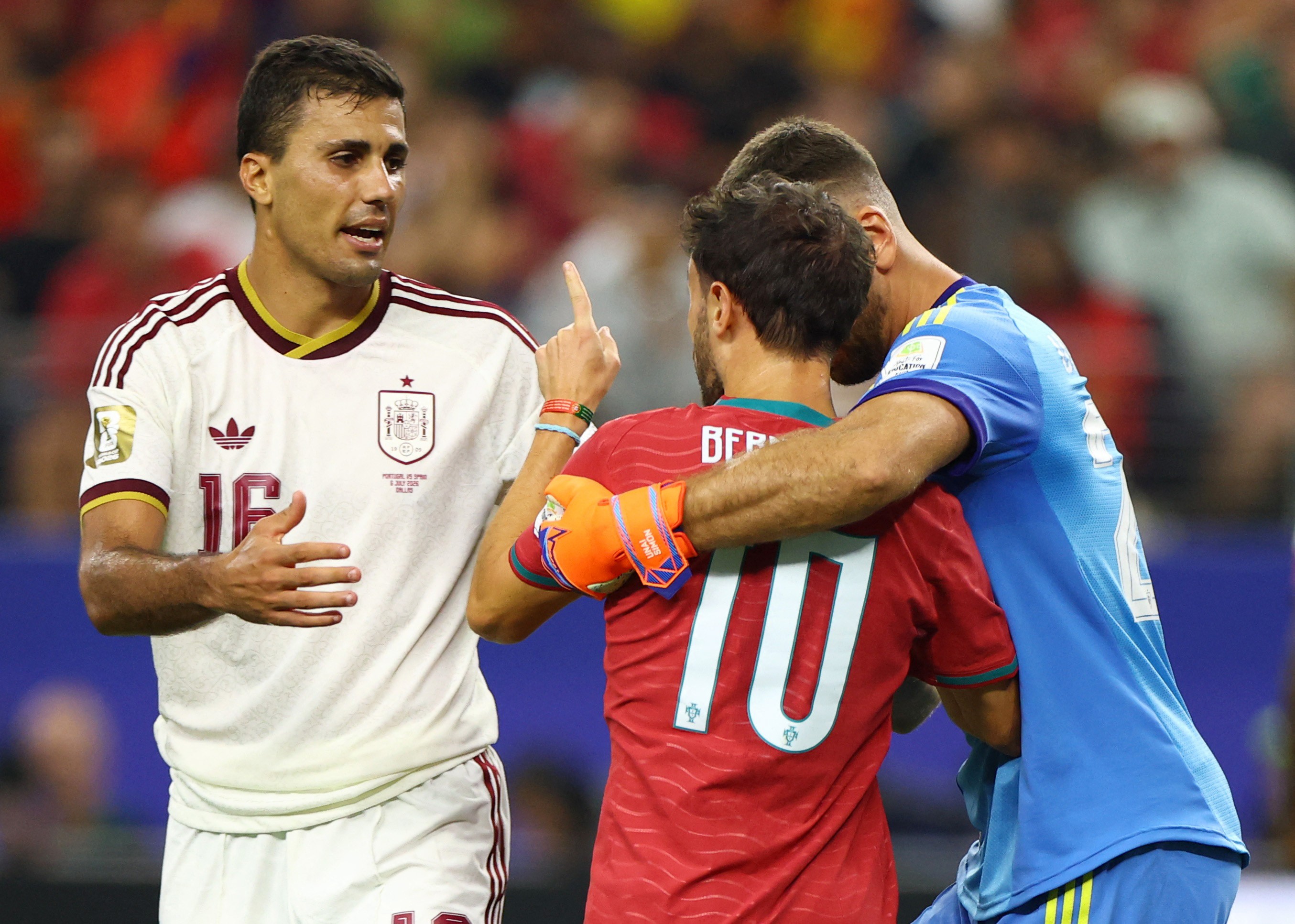Rodri admite erro após provocar Bernardo Silva em Espanha x Portugal: "Me equivoquei"