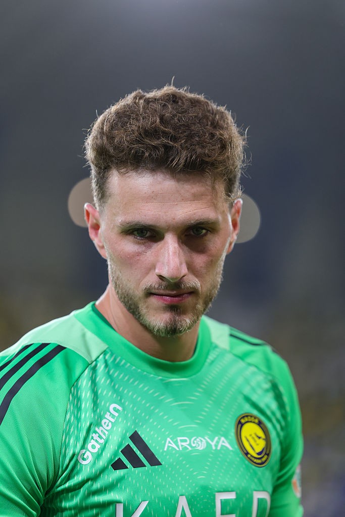 Aposta de Cássio para futuro da Seleção, Bento é defendido por goleiro do Cruzeiro após falha