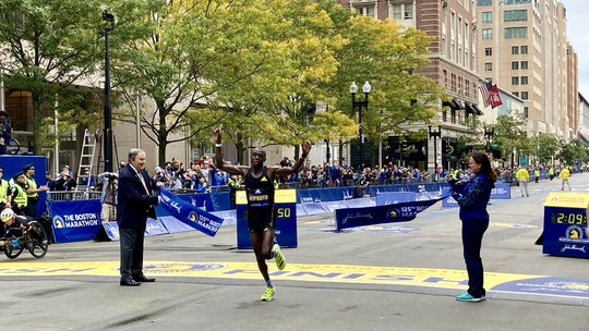 Quenianos dominam na volta da tradicional Maratonaganhar dinheiro fazendo apostasBoston